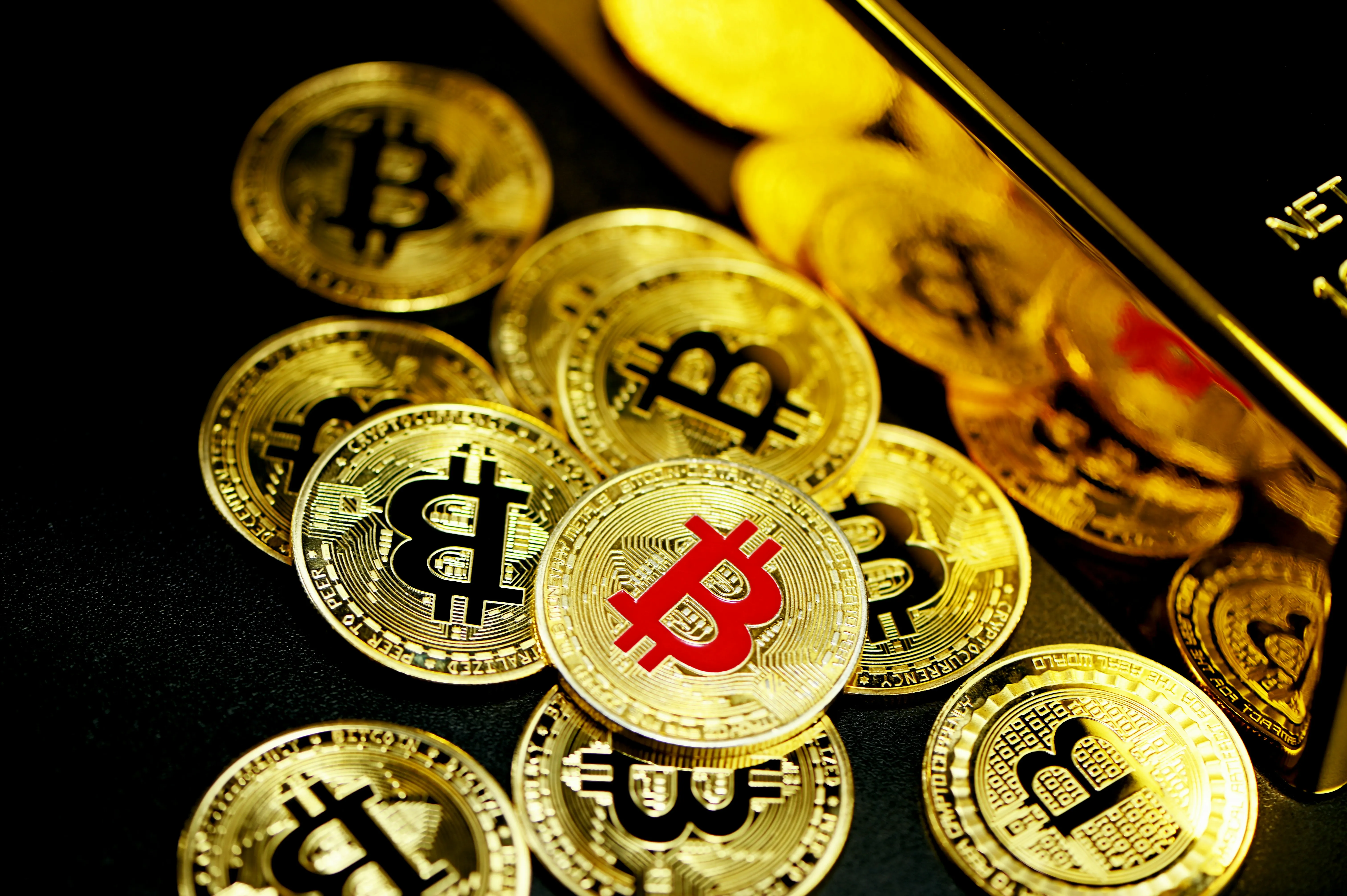 Biểu đồ tăng trưởng với mũi tên lên, tượng trưng cho tỷ lệ cược cạnh tranh và lợi nhuận cao